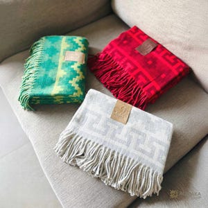 Reversible alpaca blanket | Handmade Peruvian throw | Soft and lightweight wool blanket | Boho home decor