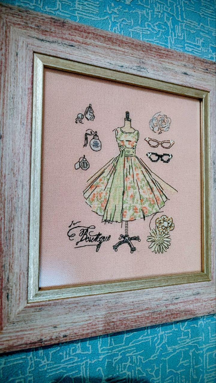 Dress Vintage With Roses, DMC Cross Stitch Chart Needlepoint