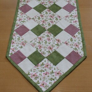 Runner da tavolo 108 cm x 32 cm, patchwork, fatto a mano, unico immagine 5