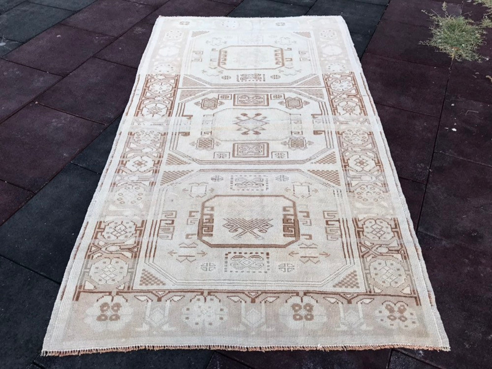 6 ft x 3 ft 4 in 182 x 104 cm Qushak Runner Vintage Runner