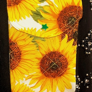 Small crossbody cell phone bag/ crossbody pouch/cell phone pouch/cell phones bag
