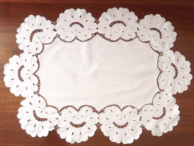 Two Vintage Table Runners Embroidered Small Tablecloths Etsy