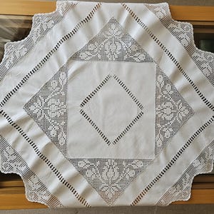 Vintage Embroidered Small Tablecloth, Handmade Table cloth, White cotton and linen cloth with crochet lace, Table topper