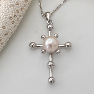 Akoya White Cultured Pearl 8.5mm Round AAA with Nice Luster Rhodium plated Beautifully Crafted Cross Pendant Necklace