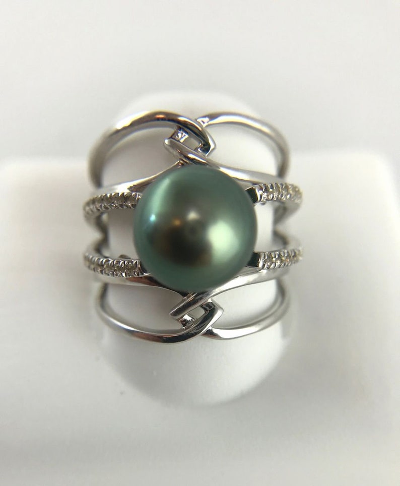9mm Tahitian Cultured Pearl Ring w White Zircon