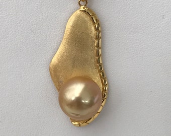 Golden South Sea Cultured Pearl Pendant 11mm with 18K Gold plated over Sterling Silver