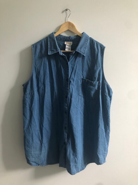 Denim Sleeveless Button Down (S)