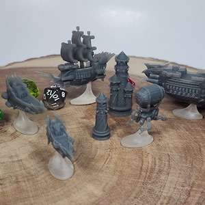 Cin&#39;dar Navy Ship Set or Singles - Fleet Scale | Arcane Minis - Skies of Sordane - Airship - Aldarra - D & D, Frigate, Spelljammer