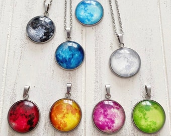 Glow in the Dark Full Moon 3D Necklace
