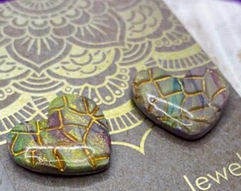 Crackle Heart Stud Earrings