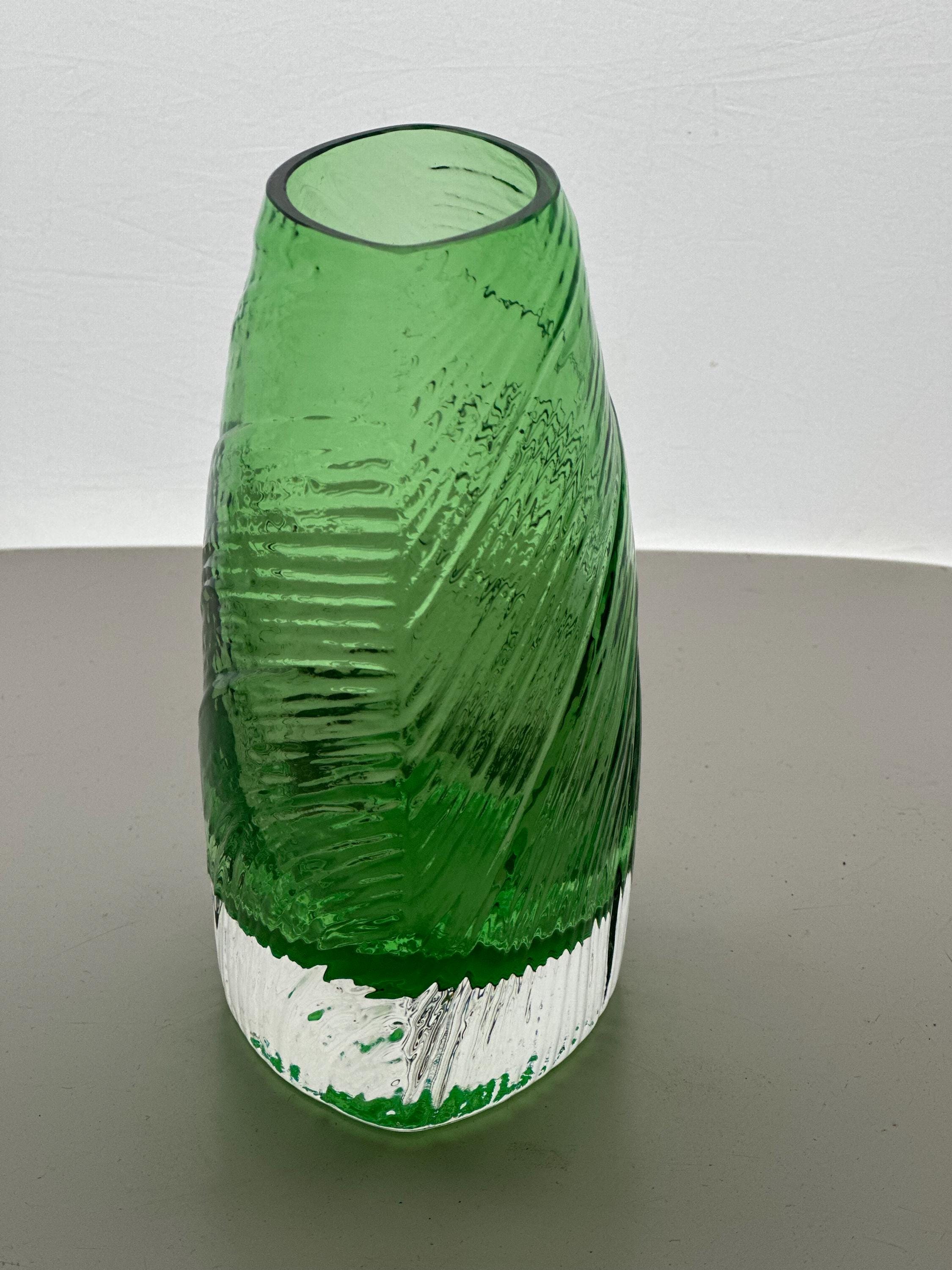 古道具　フィンランドの花瓶 ヌータヤルヴィ フィンランド 花瓶 1970年代 - Etsy 日本