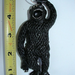 Vintage 1960'S 5 inch Rubber Hanging Gorilla JIGGLER APE Figure King Kong Dime Store Monkey