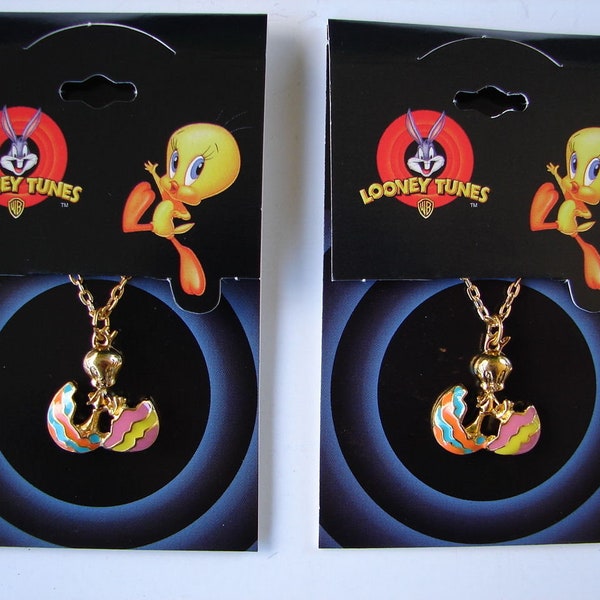 4 Pack 1998 Tweety Bird Charm Necklace Warner Bros Looney Tunes MOC Party Favors