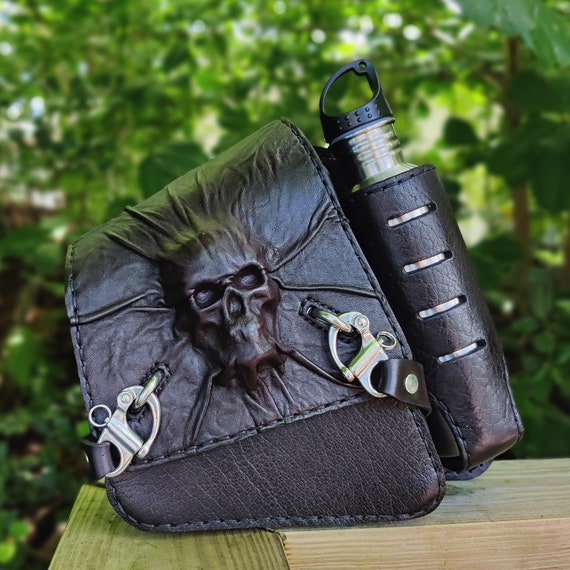 Skull saddlebags online