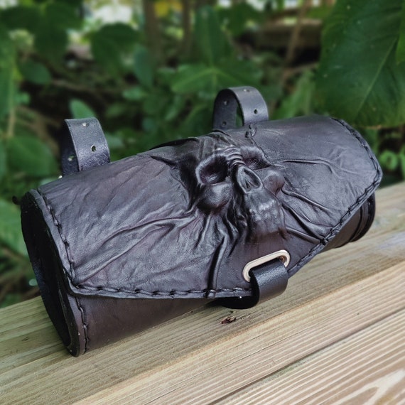 Handcrafted Vegetal Leather Black Motorcycle Right Side Saddle Bag
