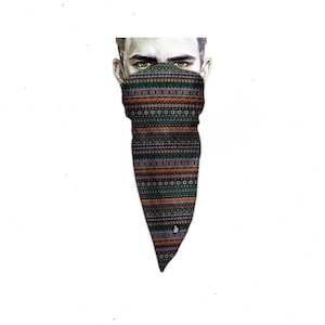 Polaina de pescoço exclusiva – Máscara facial triangular – Preto tribal – Máscara facial tribal – Capa protetora para rosto – Bandana de motociclista – Lenço de design