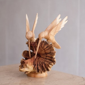 Hummingbird Love, Couple Statue, Wooden Art, Sculpture, Animal, Bird Figurine, Housewarming, Table Decor, Wedding Gift, Gift for Mother