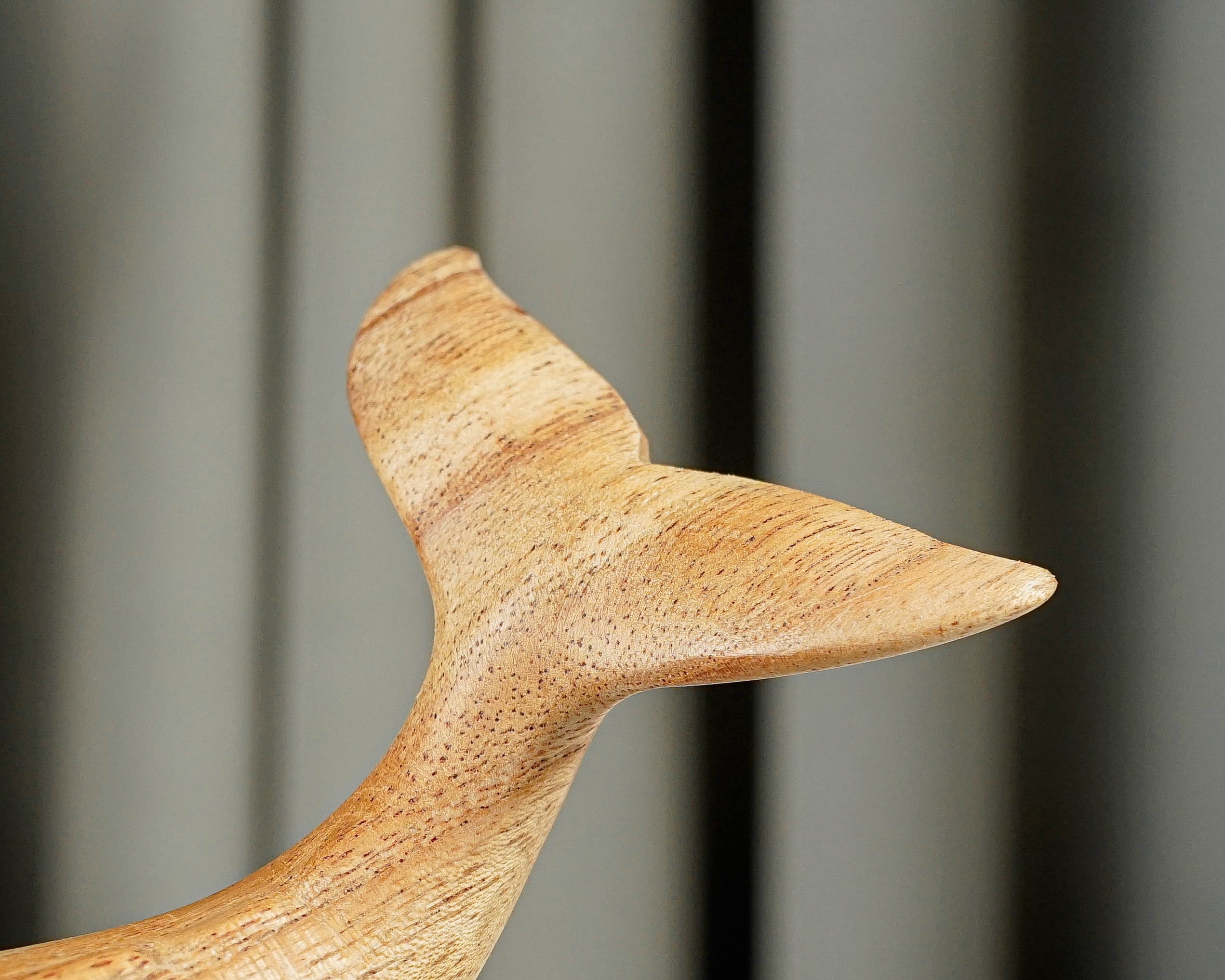 木製のマッコウクジラの像、パーソナライズされた置物、彫刻、動物の