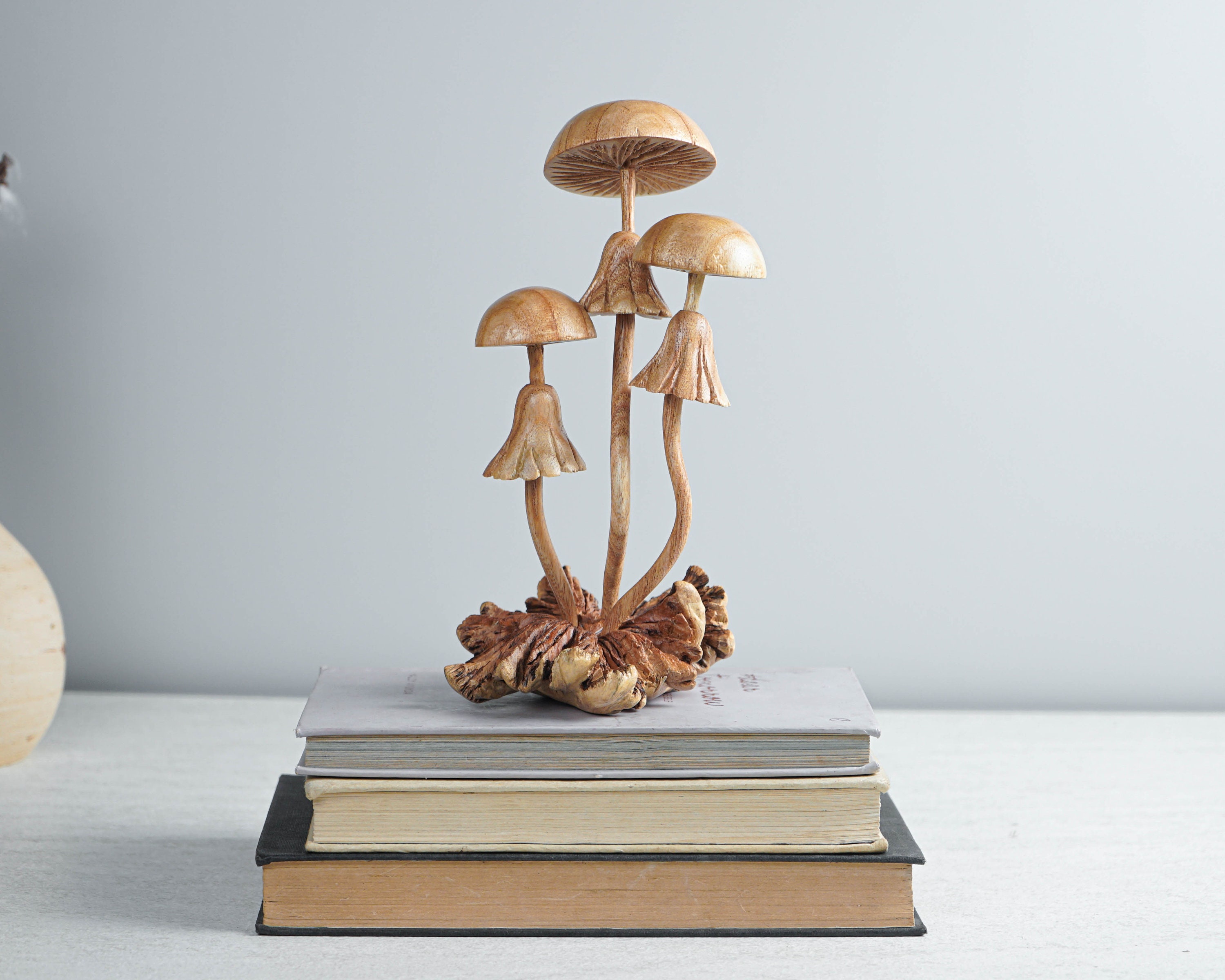 Sculpture de champignon Amanita en bois, agaric mouche, statue  personnalisée, artisanat, sculpture sur bois, figure, décor végétal, décor  de salon, maman -  France