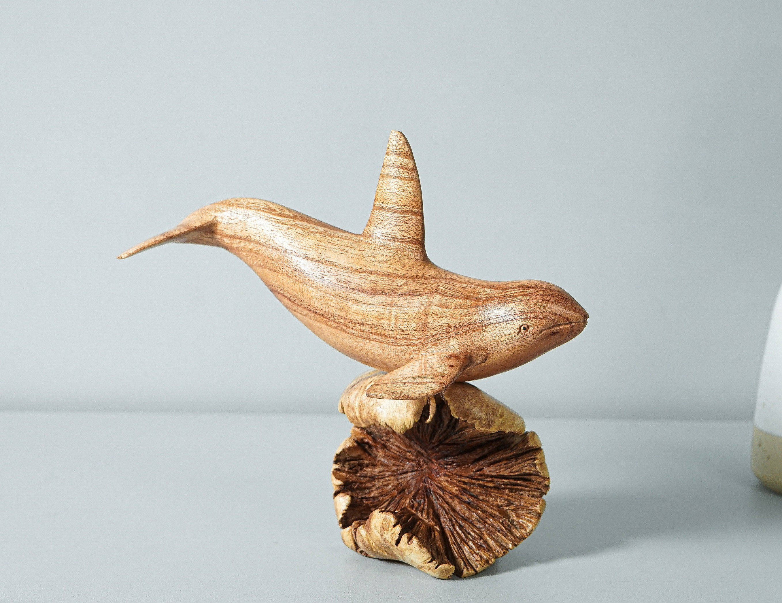 Wooden Killer Whale Statue, Swimming Orca Figurine, Sculpture, Animal Wood Carving, Handmade Ornaments, Table Decor, Best Friend Gift