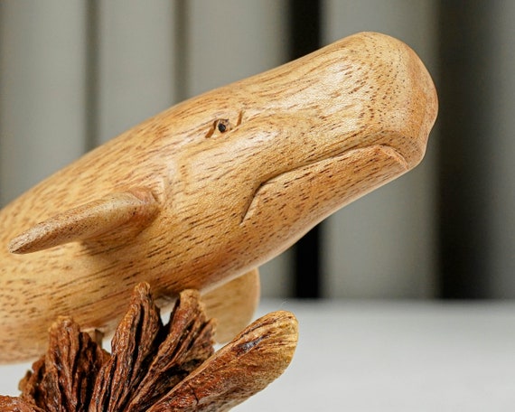 木製のマッコウクジラの像、パーソナライズされた置物、彫刻、動物の