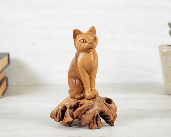 Sculpture de chat assis, sculpture sur bois de chat, bois de parasite,  statue miniature, animal, figurine, chat en bois, décoration de bureau,  cadeau pour lui -  France