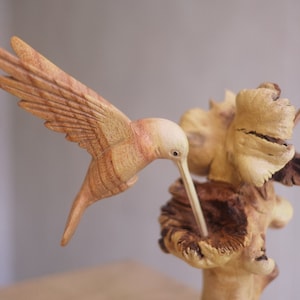 Sculpture de couple de colibris en bois, sculpture sur bois, statue d'oiseau, décoration fait main, rustique, pendaison de crémaillère, cadeau de mariage, personnalisé, anniversaire image 8