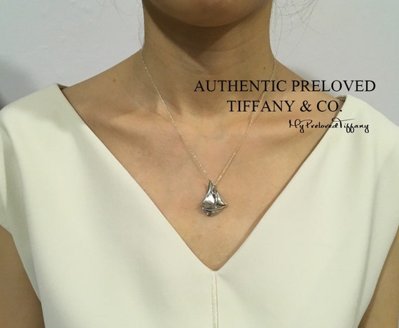 Tiffany sailboat best sale necklace