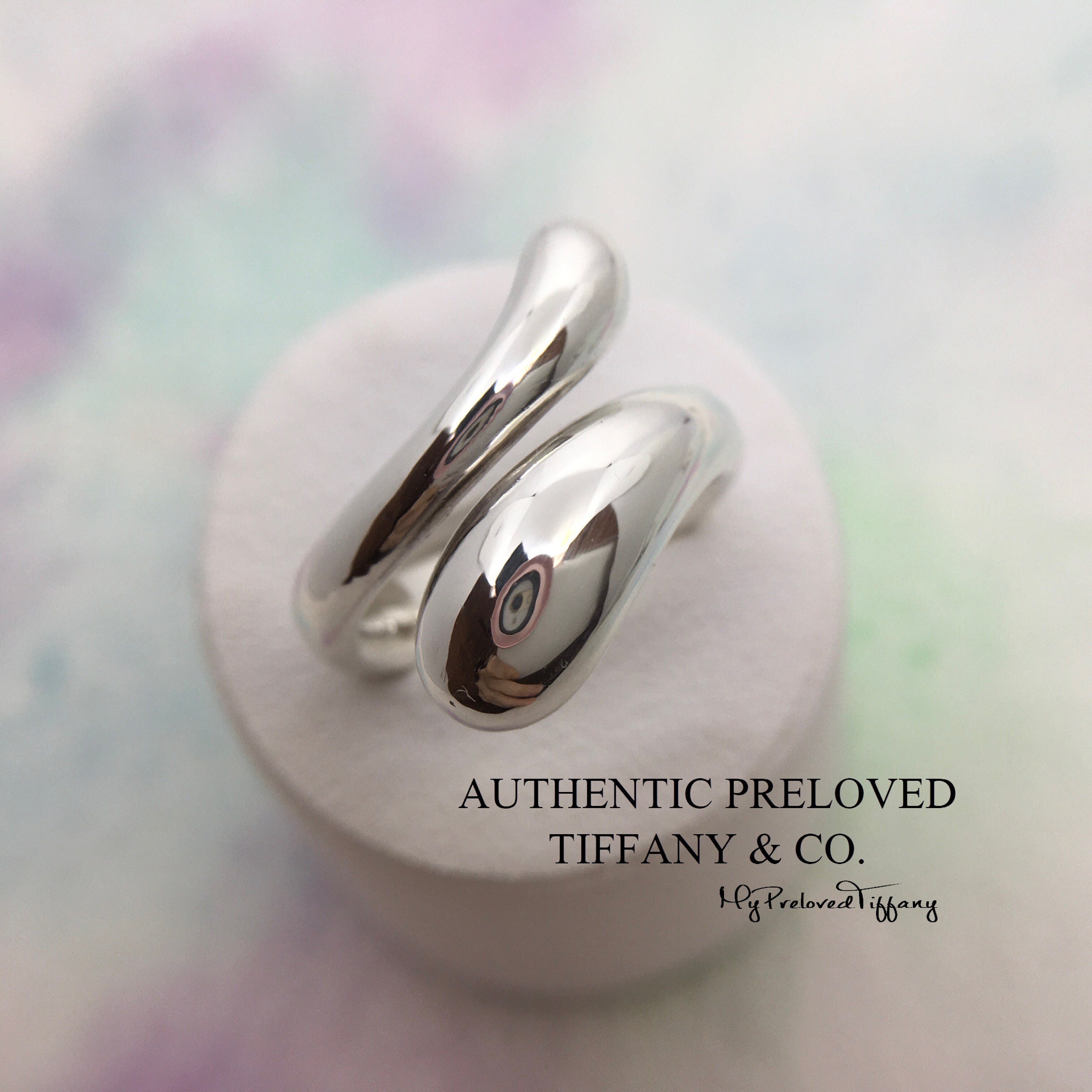 Excellent Authentic Tiffany Co. Elsa Peretti Teardrop Silver
