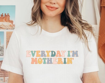 Funny Mom Shirt Mothers Day Gift New Mom Gifts Retro Cool Mom T-Shirt Mama Outfit Groovy Shirts Retro Graphic Tee Birthday Gift For Mom