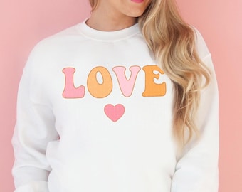 Valentine Sweatshirt Retro Love Valentines Shirts for Women Cute Crewneck Pullover Women Shirt Gift For Her Wife GF Galentine's Gifts