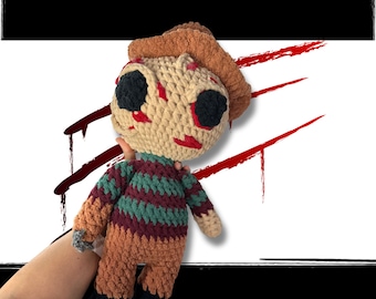 Peluche de asesino adorable – Muñeco artesanal inspirado en el terror "El hombre de tus sueños" / Regalo espeluznante y adorable / Peluche coleccionable de 45 cm