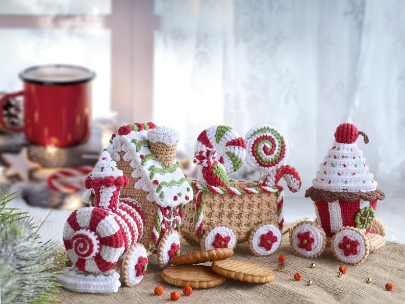 Christmas amigurumi pattern Gingerbread Train Engine, Christmas ornament Gingerbread House Crochet Train amigurumi tutorial, Eng/Ger/Fra/Ita image 3