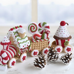 Christmas amigurumi pattern Gingerbread Train Engine, Christmas ornament Gingerbread House Crochet Train amigurumi tutorial, Eng/Ger/Fra/Ita image 9