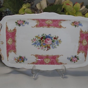 Royal Albert Lady Carlyle cake dish in beautiful, intact condition