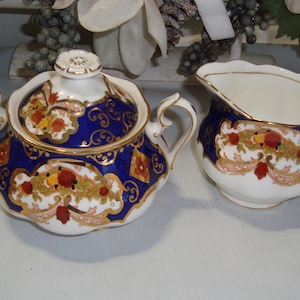 Royal Albert heirloom large cream set in beautiful condition, including the edges