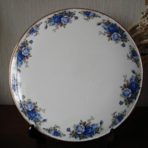 Royal Albert Moonlight Rose Cake / Gateau Platter