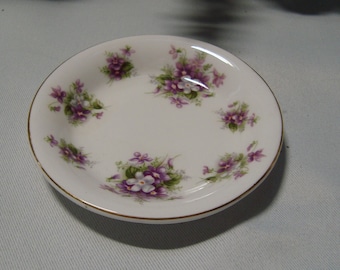 Royal Albert Sweet Violets 1 bonbon plate in beautiful condition, also the edge