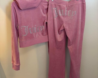 Iconic pink juicy couture velour