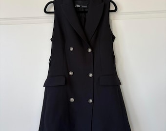 Zara sleeveless double breasted button
