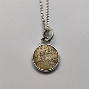 Handgemachte Vintage Münze Anhänger, Baum von Guacarí Münze Sterling Silber Halskette