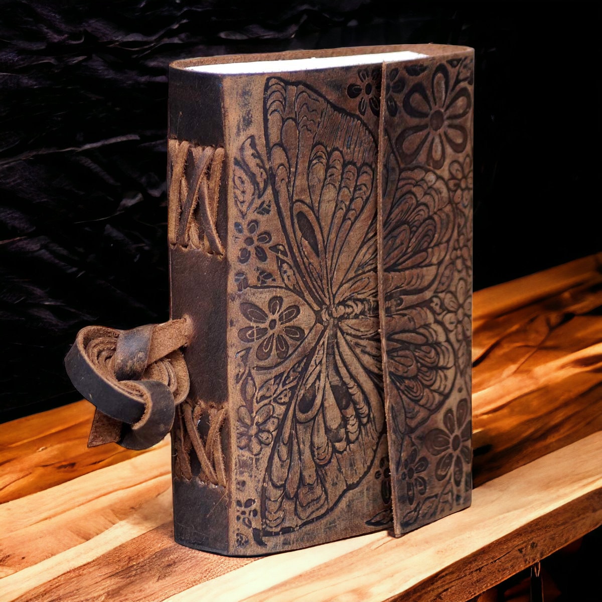 Butterfly Embossed Leather Journal: Handmade Vintage Sketchbook (7x5 ...