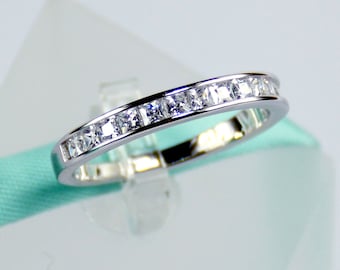 925 Sterling Silber Princess Cut 2MM Simulierter Diamant Zirkonia Ehering