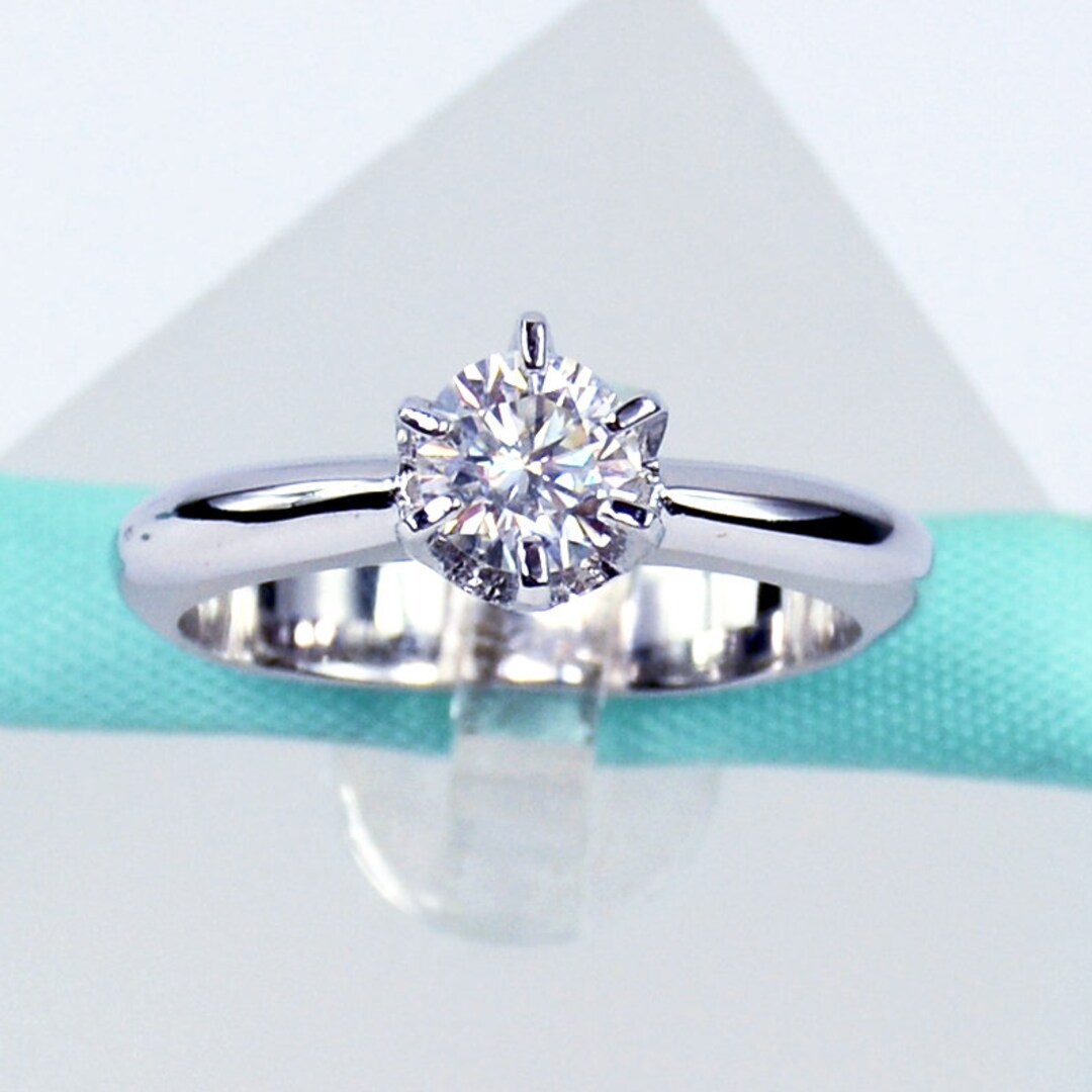 Anello di fidanzamento solario pavé oro bianco 18K diamante - Design