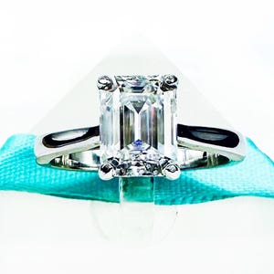2Carat Emerald Cut White Moissanite Diamond 925 Sterling Silver Ring Engagement Promise Ring