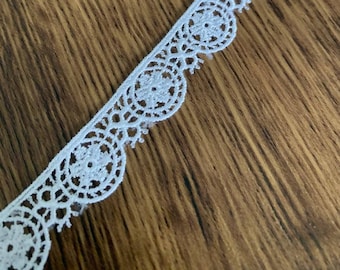 13.8m Rayon Guipure Gallon