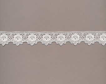Floral Rayon Guipure Edging Trim - 6.9 m