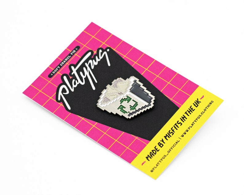 Tarsh Pin Recycle Trash Bin Enamel Pin Badge - Windows 95 Pixel Brushed Metal ...