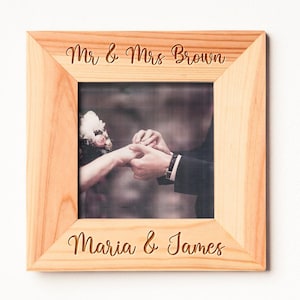 Personalized Wooden Square Wall Frame - Customizable Rustic Decor for Home & Gift Giving