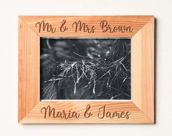 Personalisierter 10x15 Bilderrahmen aus Holz für Wanddekor mit eingraviertem Text - Rustikales individuelles Geschenk für Zuhause